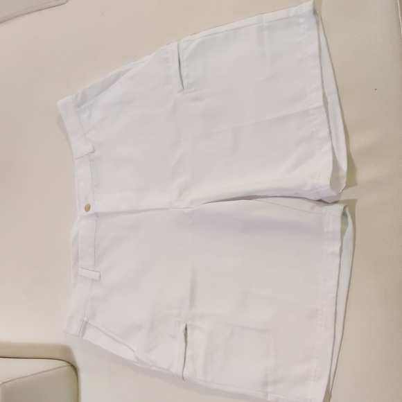 Izod Other - White Izod Golf Shorts